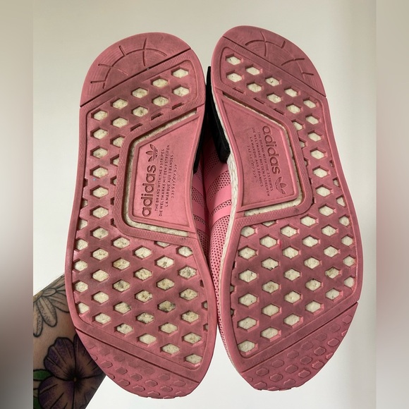 Adidas Originals NMD R1 Boost Sneaker Athletic Pink Breathable Girls Youth 6 - Picture 5 of 8